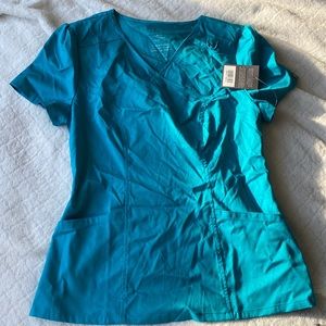 Jaanu scrub top
